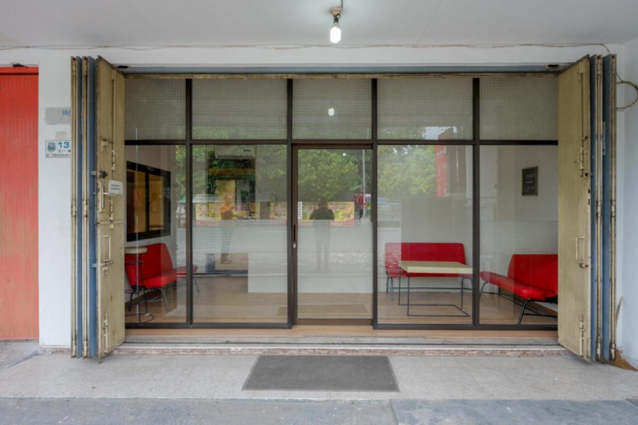 Wisma tamu Reddoorz Near Pacific Mall 2 Tegal (Central Java)