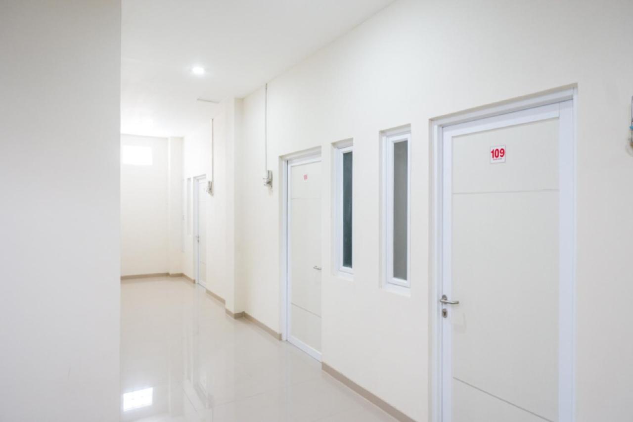 Reddoorz Near Pacific Mall 2 Tegal (Central Java)