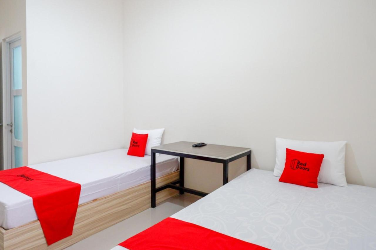 Reddoorz Near Pacific Mall 2 Tegal (Central Java)