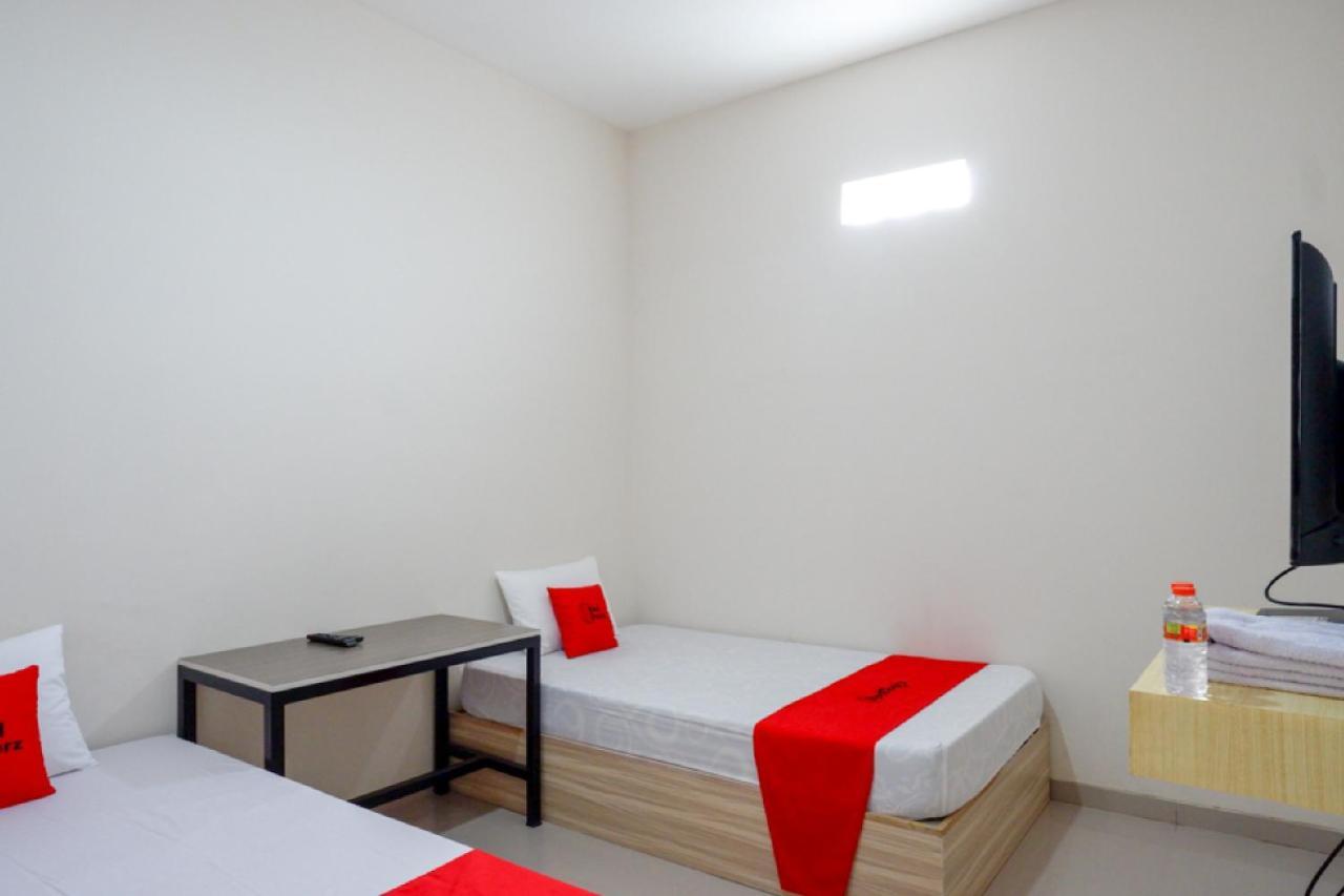 Reddoorz Near Pacific Mall 2 Wisma tamu