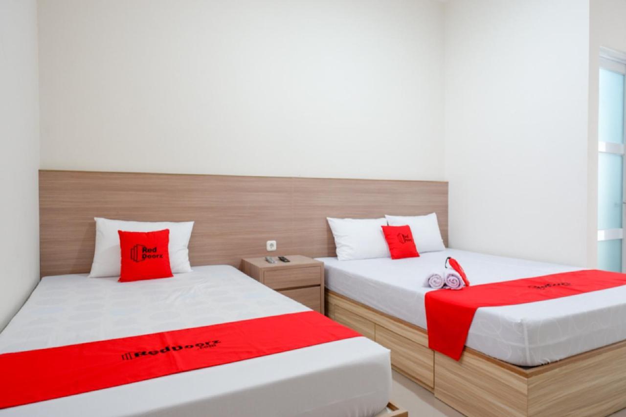 Reddoorz Near Pacific Mall 2 Wisma tamu Tegal (Central Java)