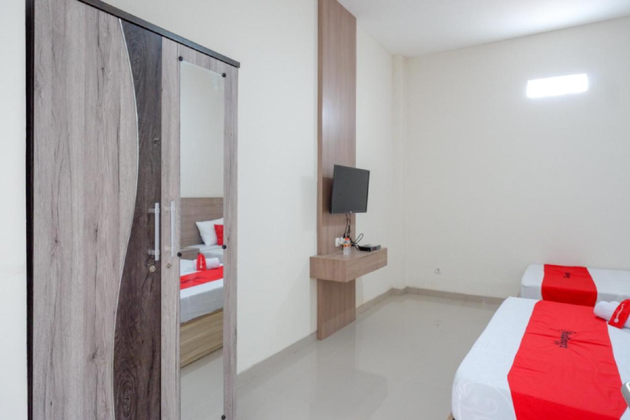 Reddoorz Near Pacific Mall 2 Tegal (Central Java)